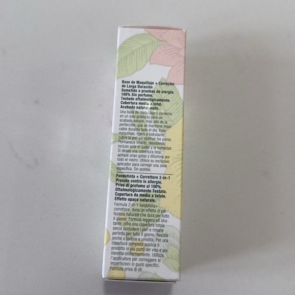 New Clinique Beyond Perfecting Foundation + Concealer - Picture 5 of 5